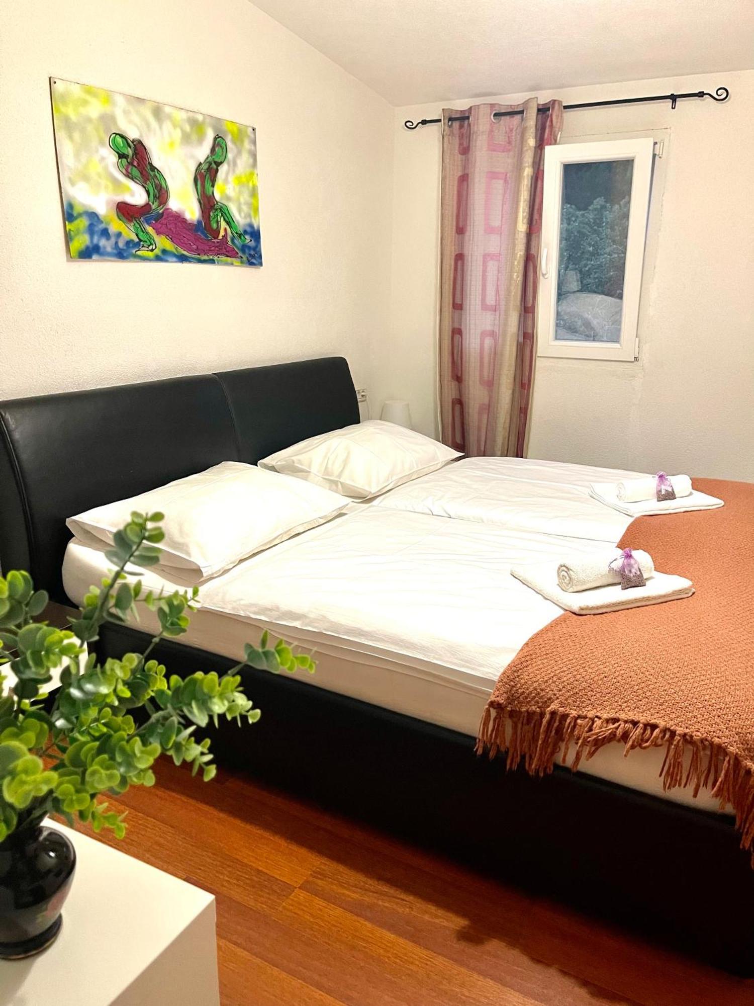 Villa Sagosde With Swimming Pool And Mini Golf Zagvozd ภายนอก รูปภาพ